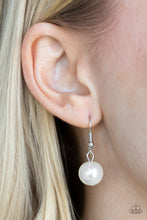 Load image into Gallery viewer, Welcome to Wall Street - White - My Glam Fix Boutique