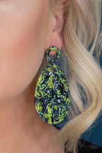 Load image into Gallery viewer, Retro-politan Multi Paparazzi - My Glam Fix Boutique