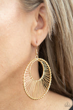 Load image into Gallery viewer, Artisan Applique Gold Paparazzi